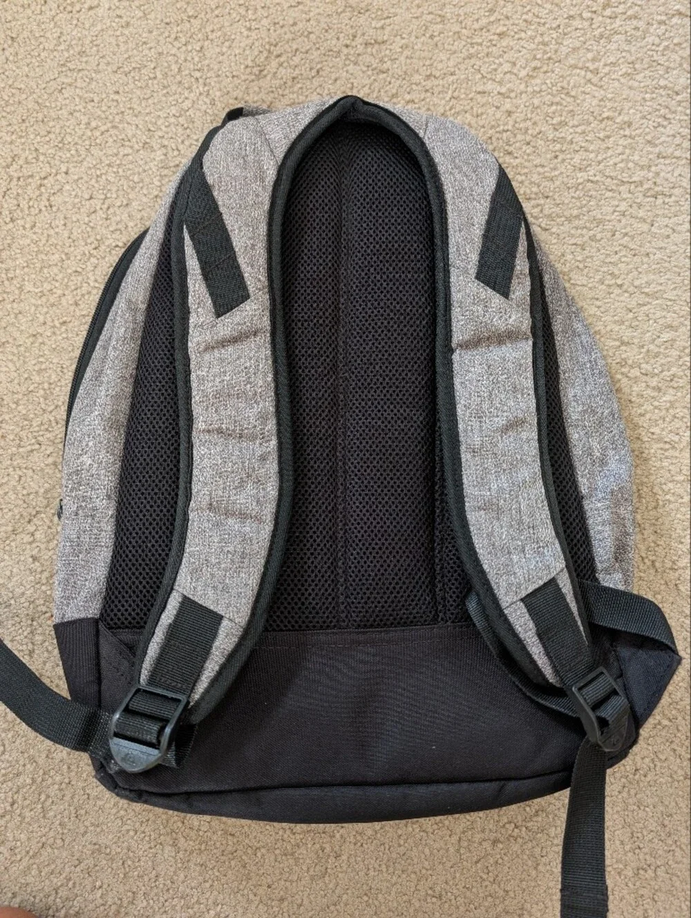 Quiksilver Gray and Black Casual Daypack